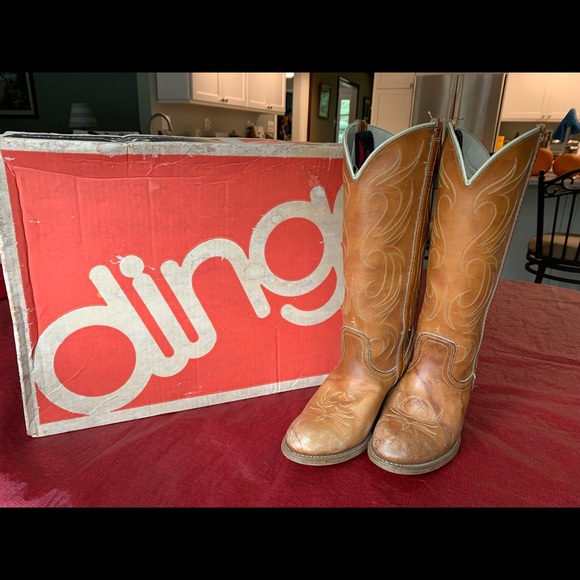 Brown leather cowboy boots - Picture 5 of 5